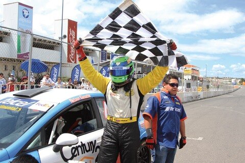 Nelson Canache ejerce dominio en Súper Copa