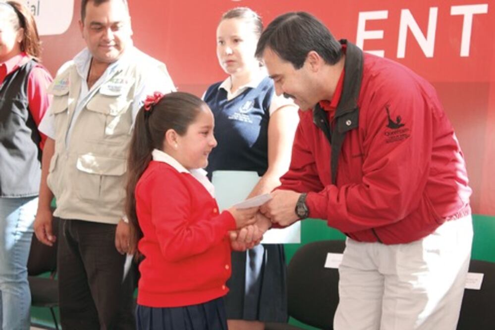 Inicia convocatoria de becas para estudiantes