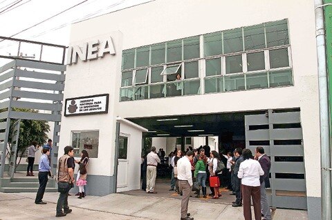 Entrega Calzada inmueble al INEA