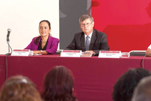 Ofrecen pláticas del nuevo sistema