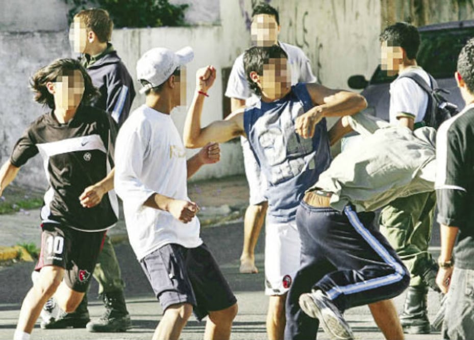 Acusan a jóvenes de violencia en  Colinas de Santa Cruz  