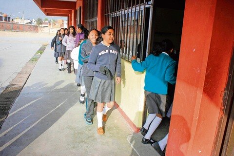 Venta de droga fuera de 30 escuelas