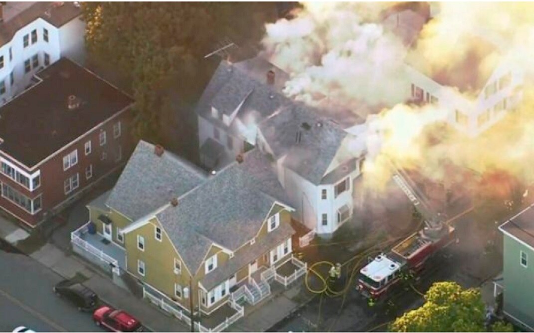 Al menos 23 edificios afectados por explosiones de gas en EU; reportan heridos