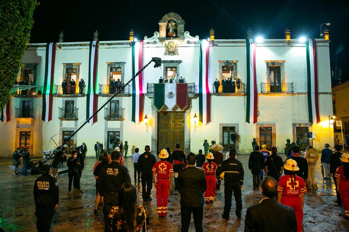 "¡Viva el personal de salud!", gritan desde Querétaro