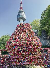 Candados de amor real en N Seoul Tower