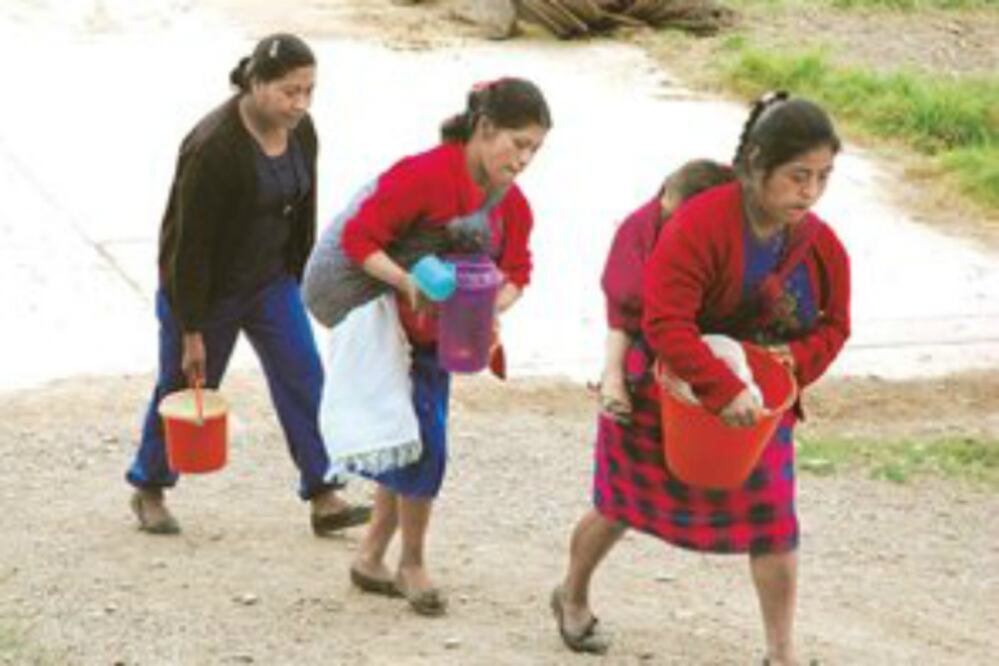 Sostienen reunión legisladores y funcionarios de CDI