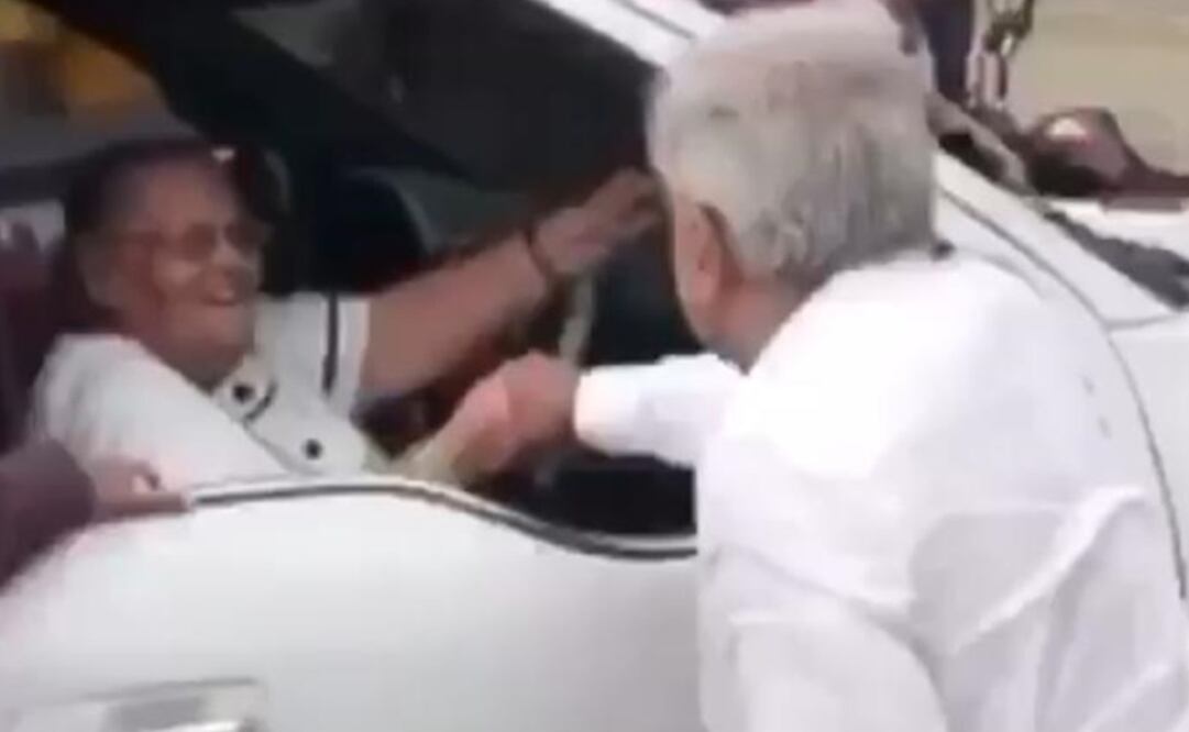 "¿Y? ¿Qué se me quita? ¿Qué pierdo?": AMLO defiende saludo a la mamá de "El Chapo"
