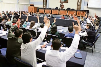 Gobernador sí vendrá a sesión del Consejo: Herrera