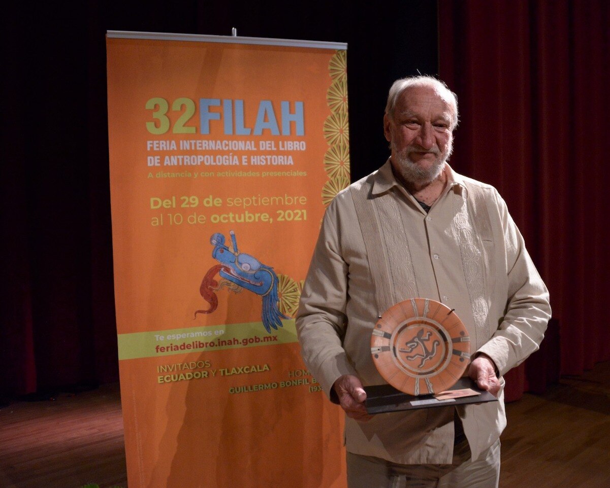 Rinden homenaje a Manuel Oropeza