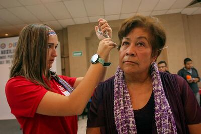 Entrega municipio 270 aparatos auditivos