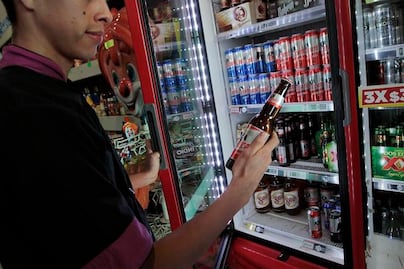 Otorgan permiso para bebidas alcohólicas