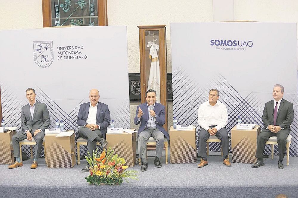 Candidatos a la presidencia capitalina exponen ideas y propuestas ante foro de la UAQ FOTO: ESPECIAL