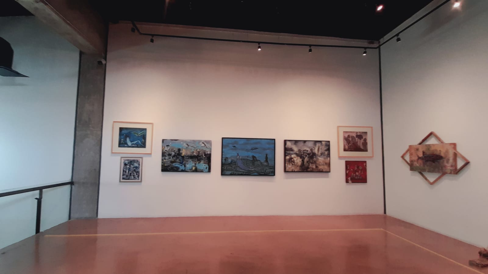 Diversos artistas dan vida a una muestra plural