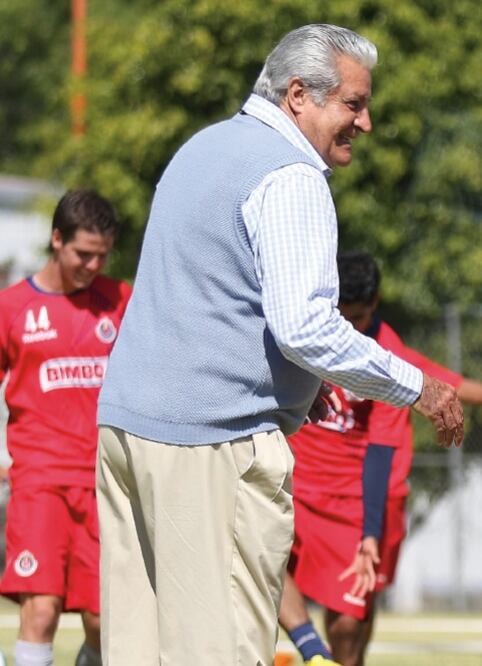 “La ideología de Chivas no discrimina”, dice Lebrija