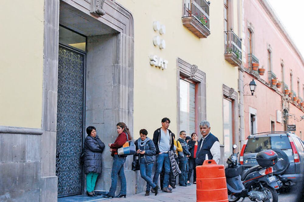 Van 3 establecimientos cerrados por el SAT