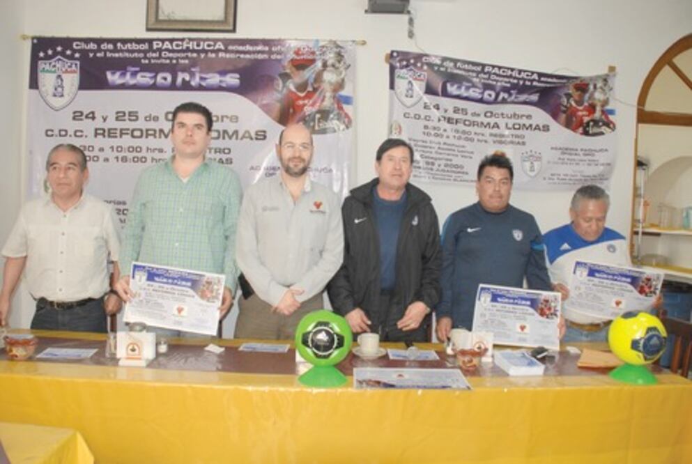 En busca de los “Tuzi-Gallos”