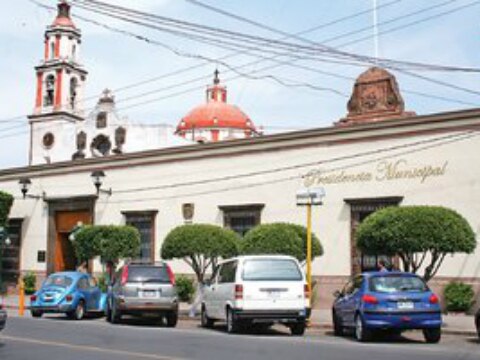 Sorprenden a pareja de ladrones