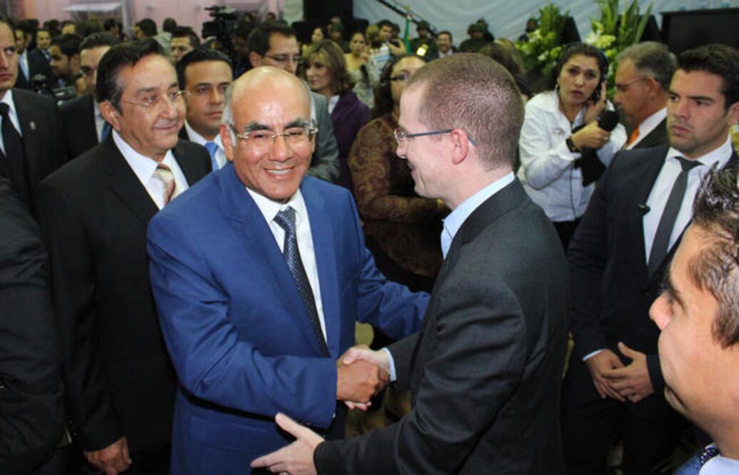 Antonio Zapata pidió dejar a un lado las descalificaciones y centrarse en construir un país en paz, por lo que lamentó que se inicie la ola de desprestigios, ya que es parte del descrédito que hoy vive la política (ARCHIVO EL UNIVERSAL)