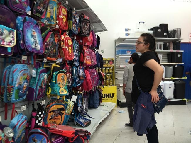 Se “aprietan el cinturón” para inicio de ciclo escolar