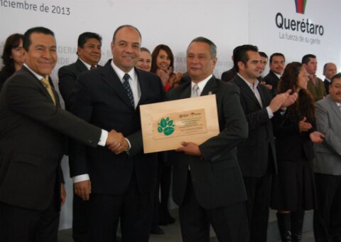 Reconocen hábitos ecológicos en escuelas