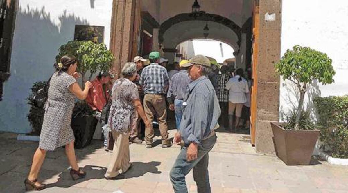 Prevén crisis financiera