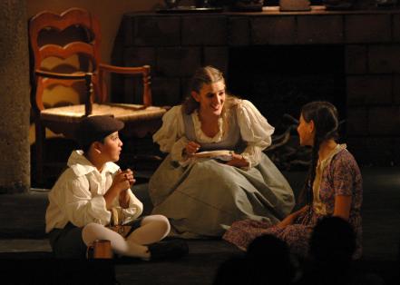 La Dama del Alba, suspenso en escena 