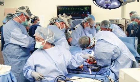 Reforzarán cardiología y oncología en nuevo hospital 