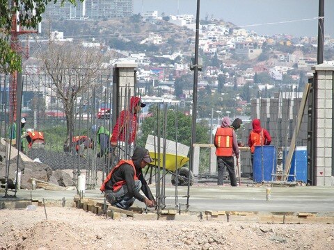 Querétaro, lugar 16 en IED de construcción