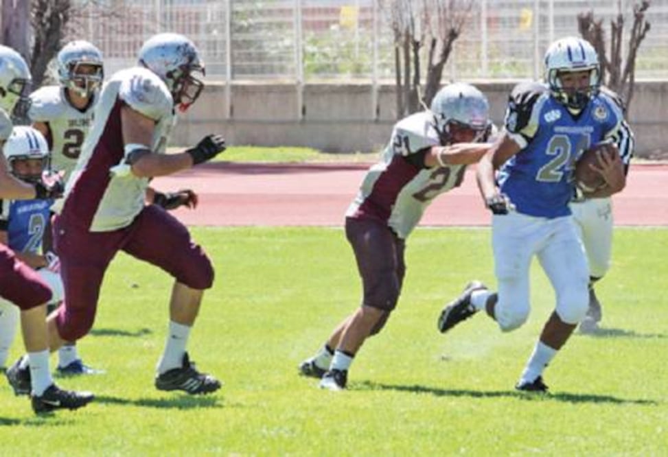 Primer triunfo de Gatos Juveniles