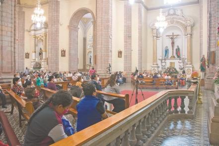 Saturan templo de la Virgen del Carmen