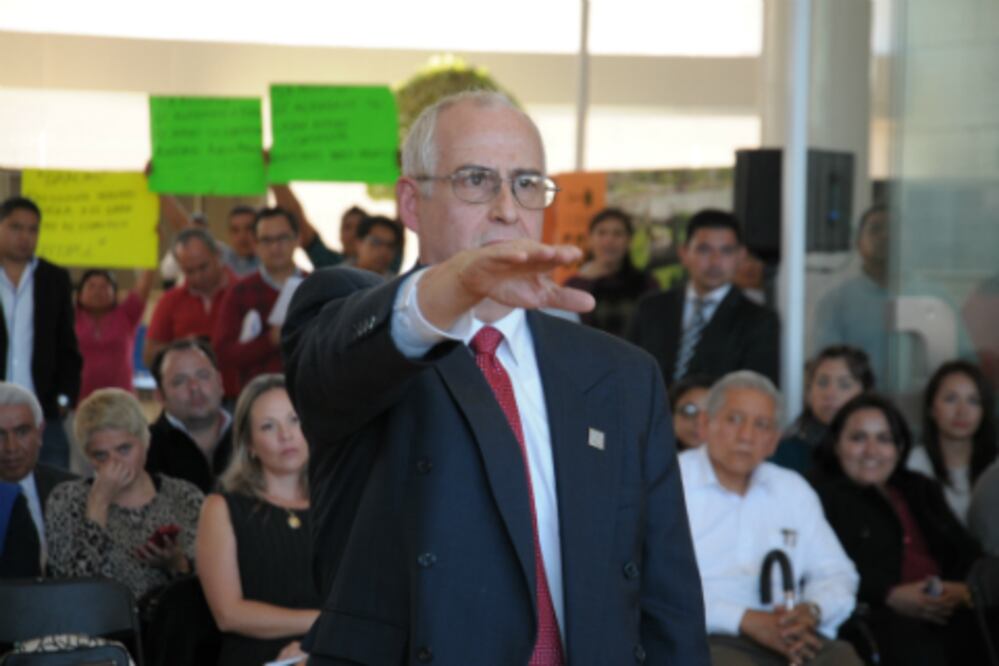 Rindió protesta nuevo secretario de Finanzas