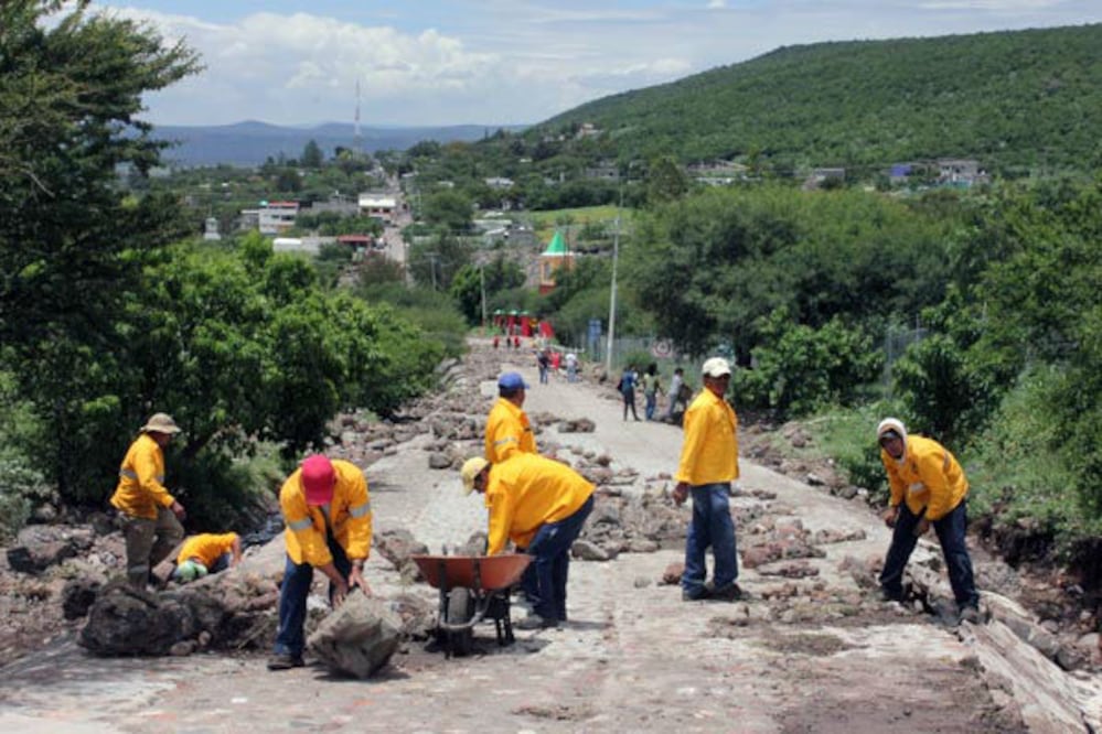 Liberan bloqueos en carreteras en La Noria