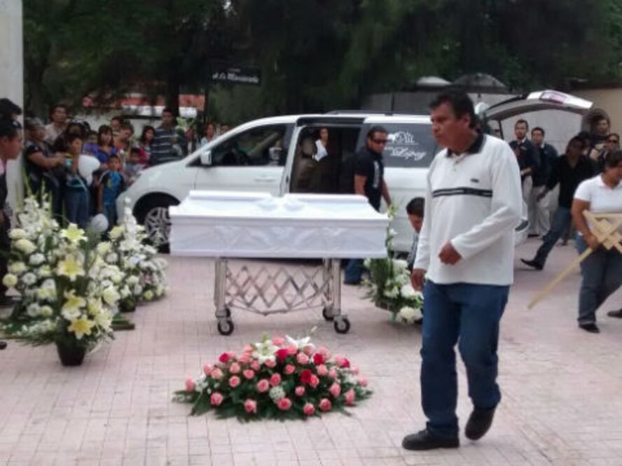 Dan último adiós a víctimas de "flamazo"