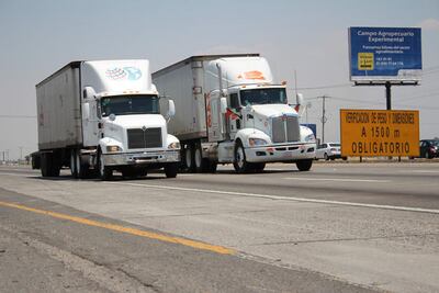 Camioneros piden a Lighthizer dar paso libre a mexicanos