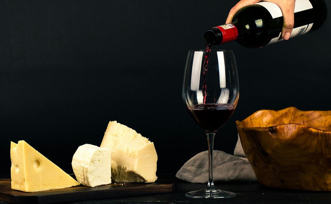 Viaje por la región vinícola de Querétaro: vinos, quesos y más. Foto: Pexels.