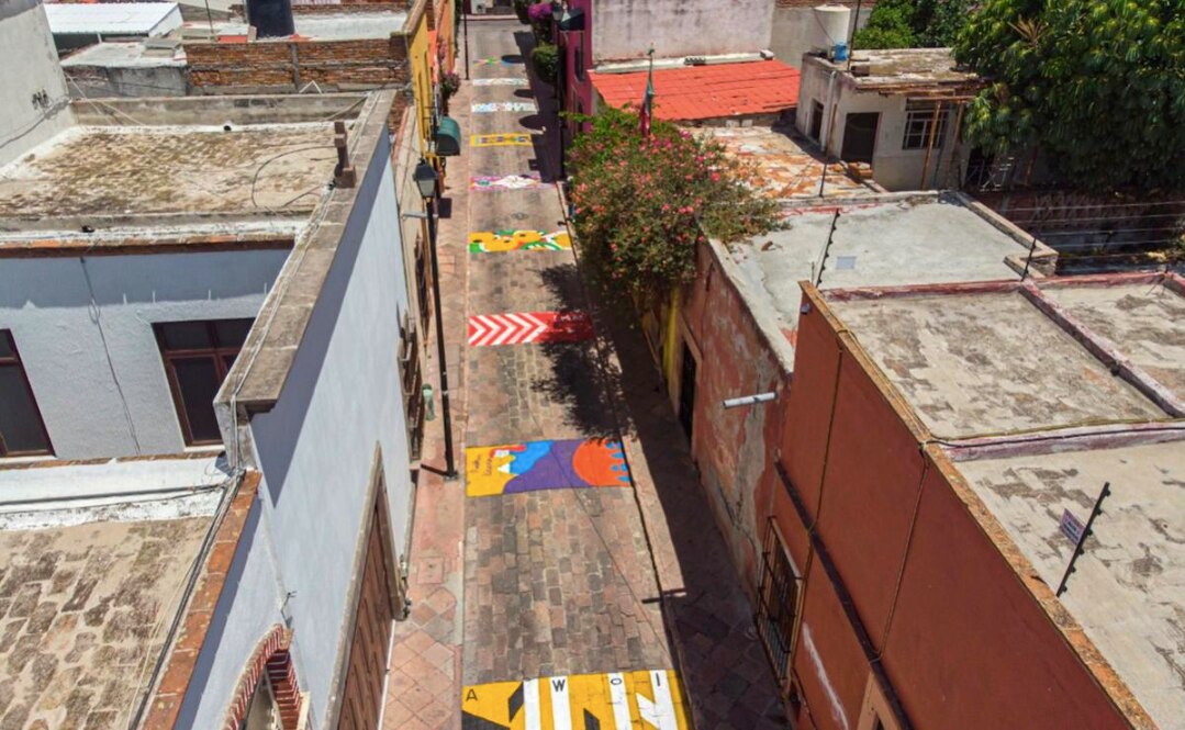 Video. Así es la calle con el suelo más artístico de Querétaro