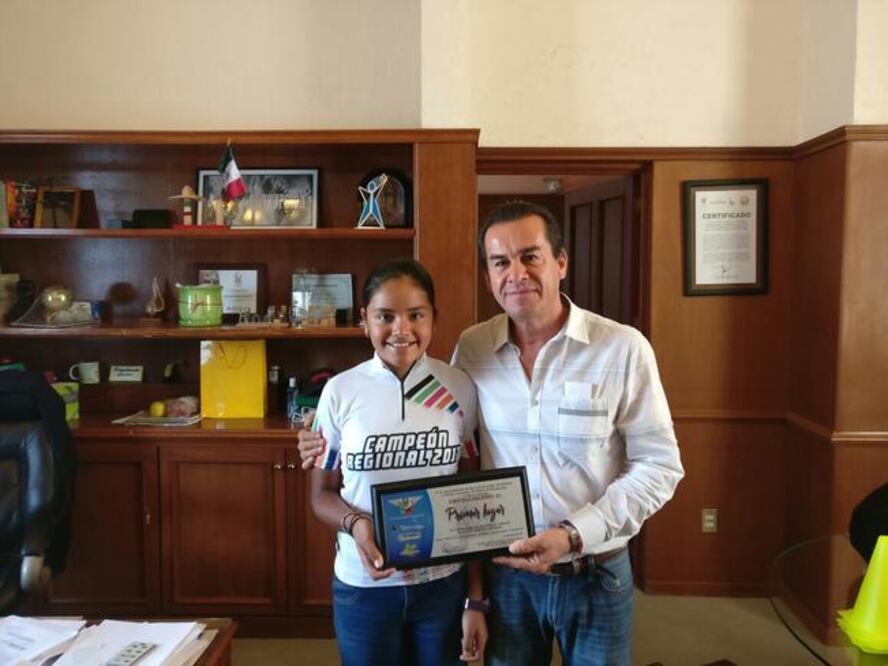 Ana Regina Camacho, de Tequisquiapan, ganó el campeonato regional, tras obtener el primer lugar en las seis fechas de la competencia (ESPECIAL)