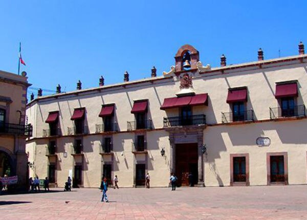 Exigen vivienda al gobierno del estado