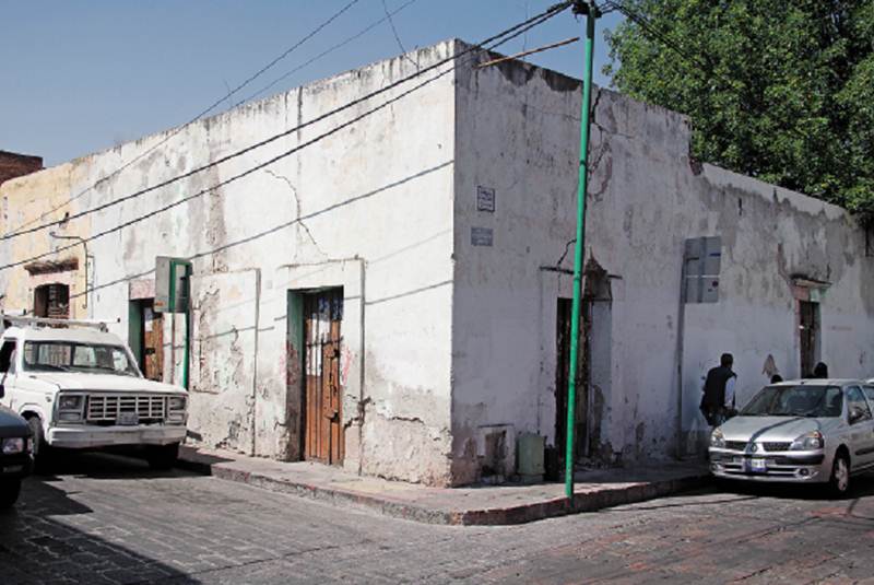 Revisarán 24 casas en riesgo  