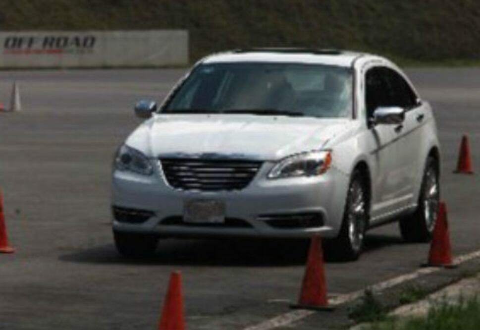 Chrysler retira 630 mil vehículos