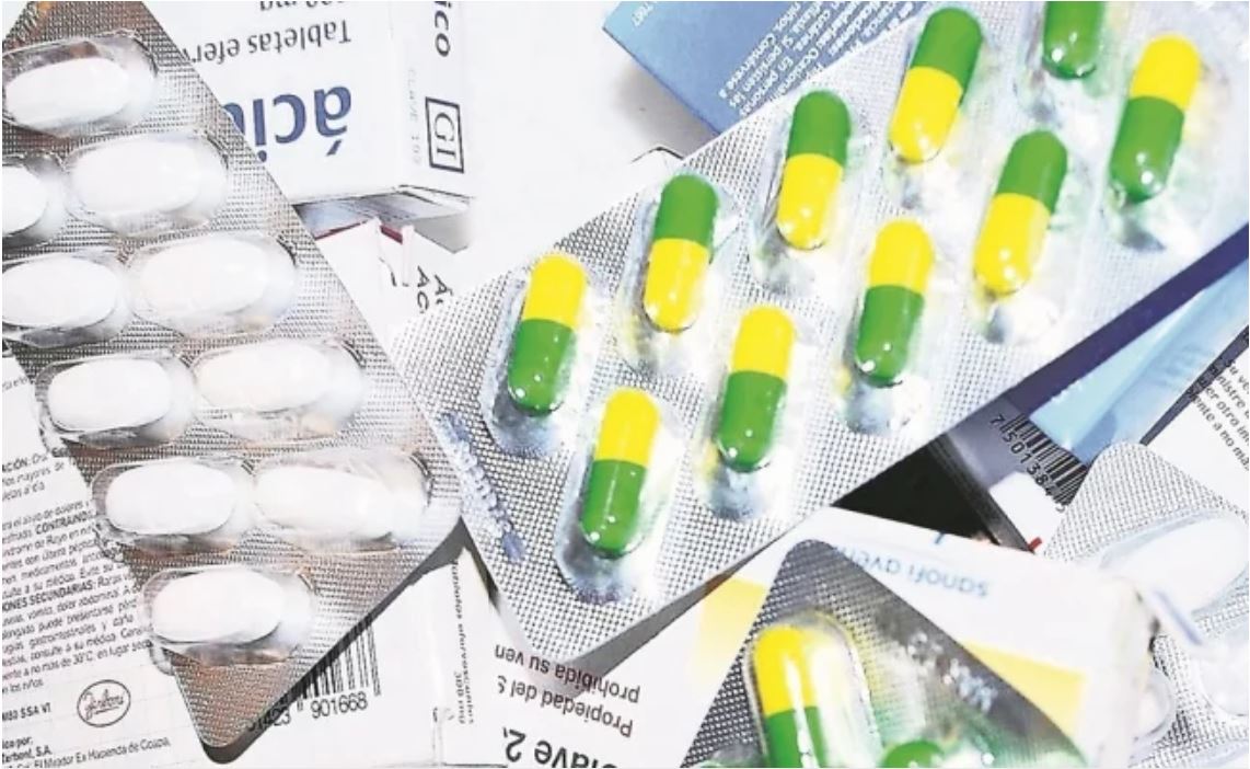 Revelan proveedores de medicamentos consentidos de Peña Nieto