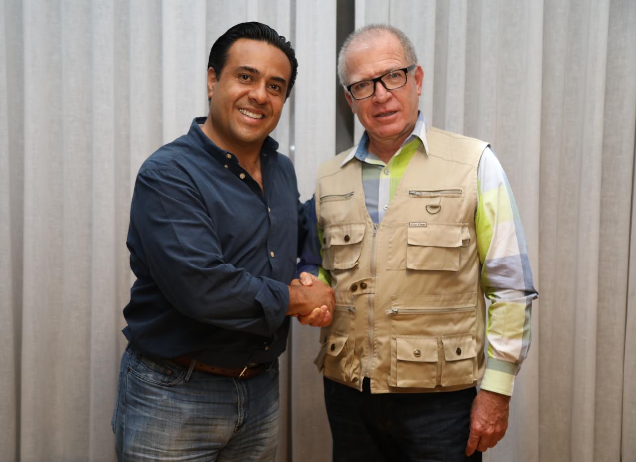 Alfredo Lugo Oñate se suma al proyecto que encabeza Luis Nava.