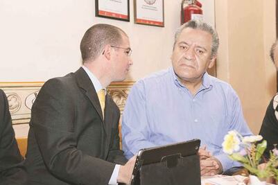 Respeta Botello decisión de García