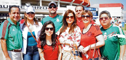 Aficionados apoyan a la Selección Mexicana