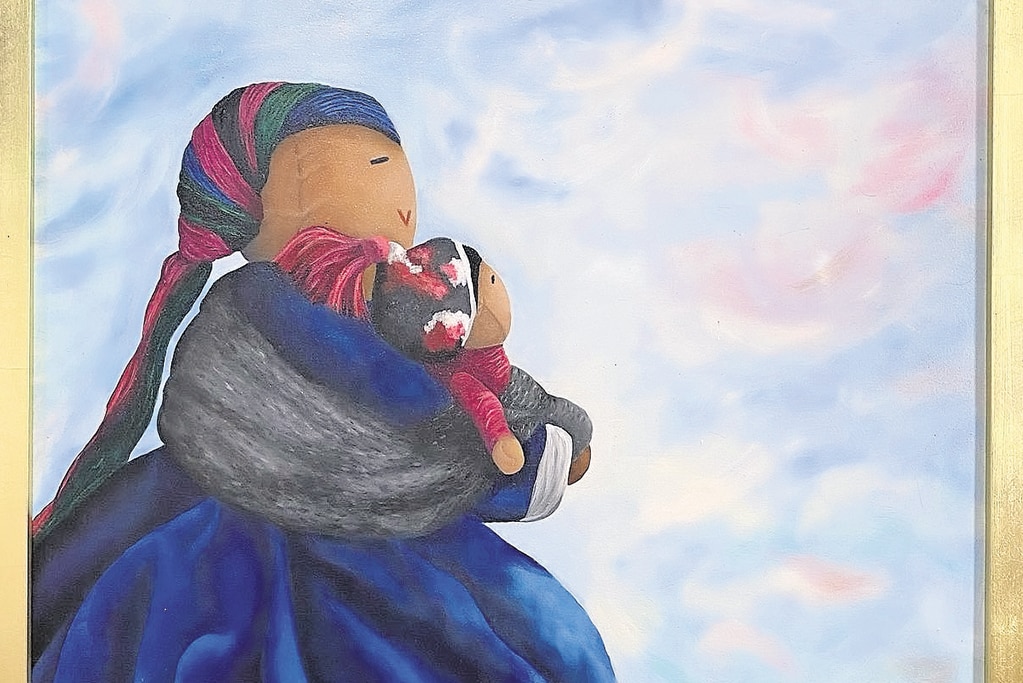 Más de 20 artistas rinden homenaje a la muñeca Dönxu