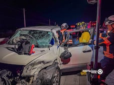 Conductor resulta lesionado tras choque contra tráiler en la México-Querétaro