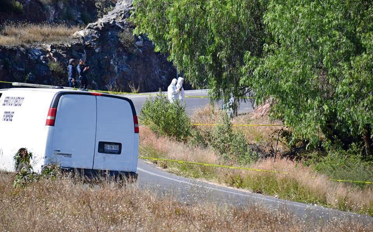 Detienen a dos sujetos acusados de homicidio