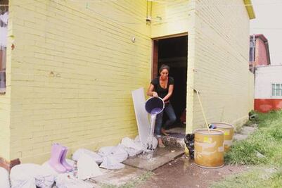 ‘El agua que se mete a la casa es puro drenaje’