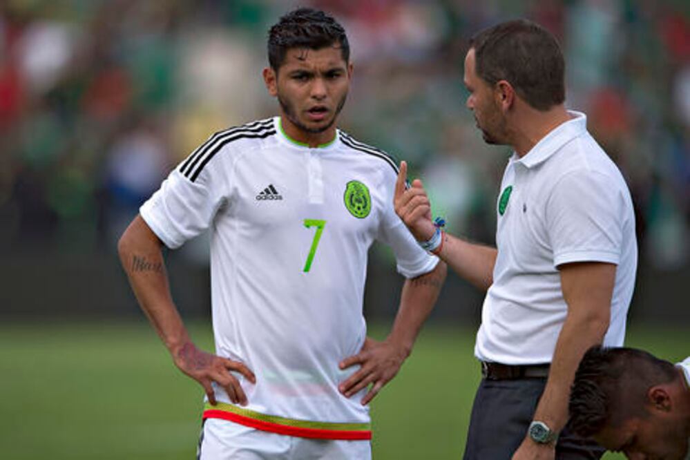 ‘Tecatito’ es baja de la Selección