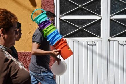 #Crónica| Vecinos sirven el tradicional caldo de buey en El Pueblito